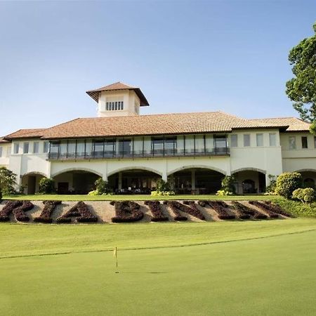 Ria Bintan Golf Lodge Lagoi Exterior photo