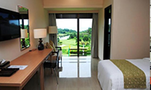 Ria Bintan Golf Lodge Lagoi Exterior photo
